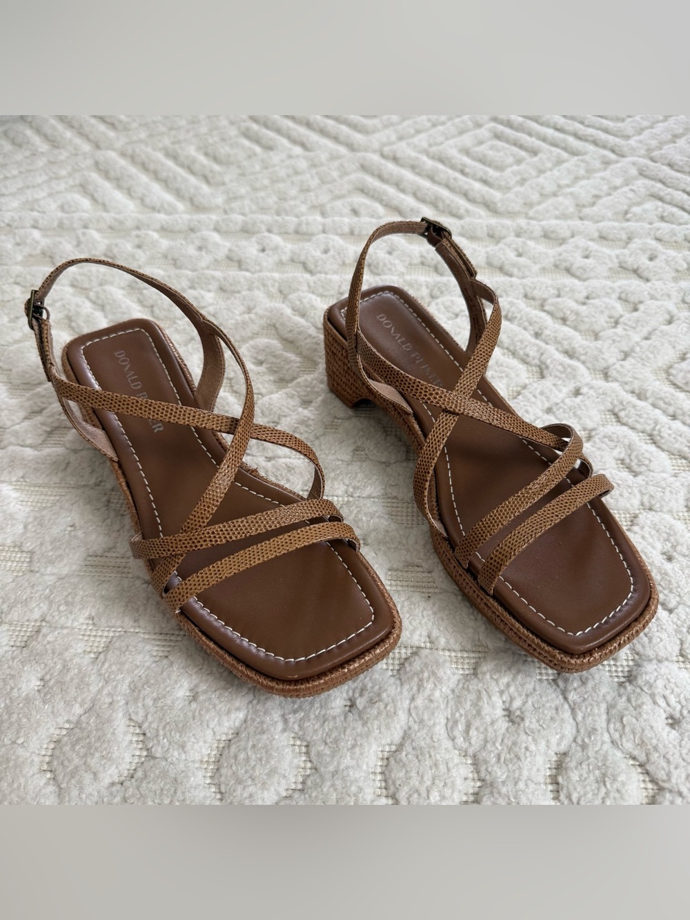 Donald Pliner Rosalie Leather Strappy Block Heel Sandals Tan Brown Size 9 Luxury